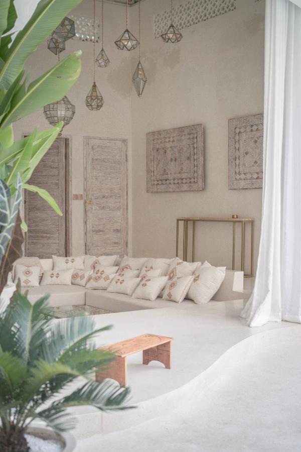 Willa Casa Blanca Canggu Zewnętrze zdjęcie